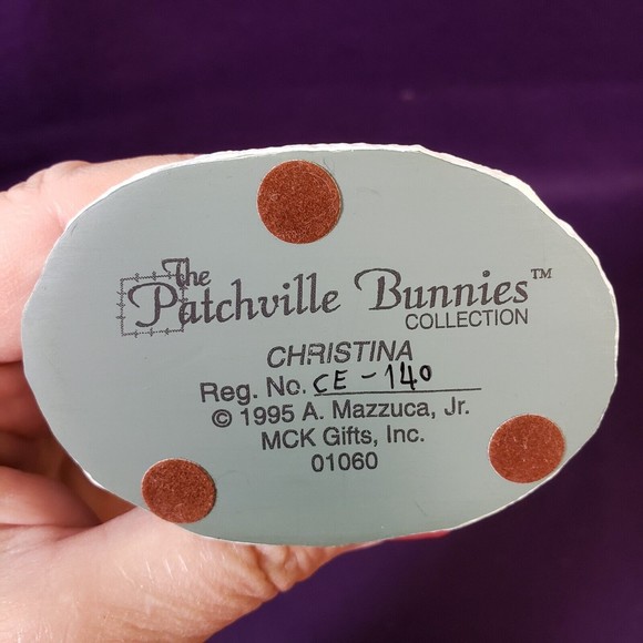 Patchville Bunnies Christina w/ original box 1995 Easter Bunny Rabbit Skating - Picture 7 of 7